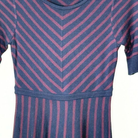 Boden Chevron Striped Half Sleeve Knitted Sweater Dress - Women’s US 4 - Picture 4 of 9